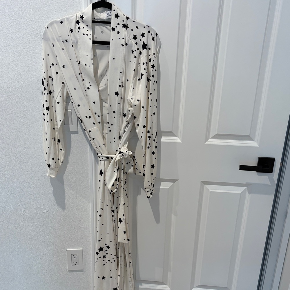 Star-Print Satin Wrap Robe in White